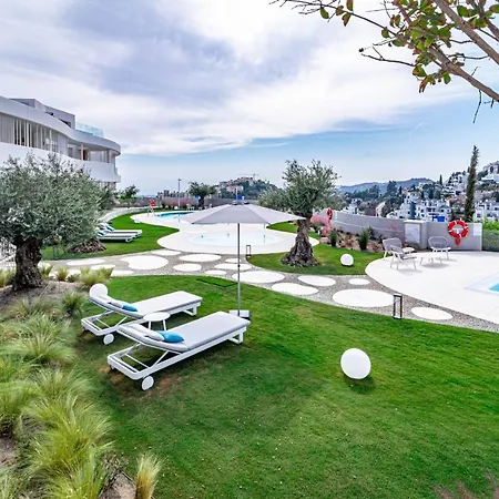 Tvb211 - Luxury Mountain Resort, By Roomservices *